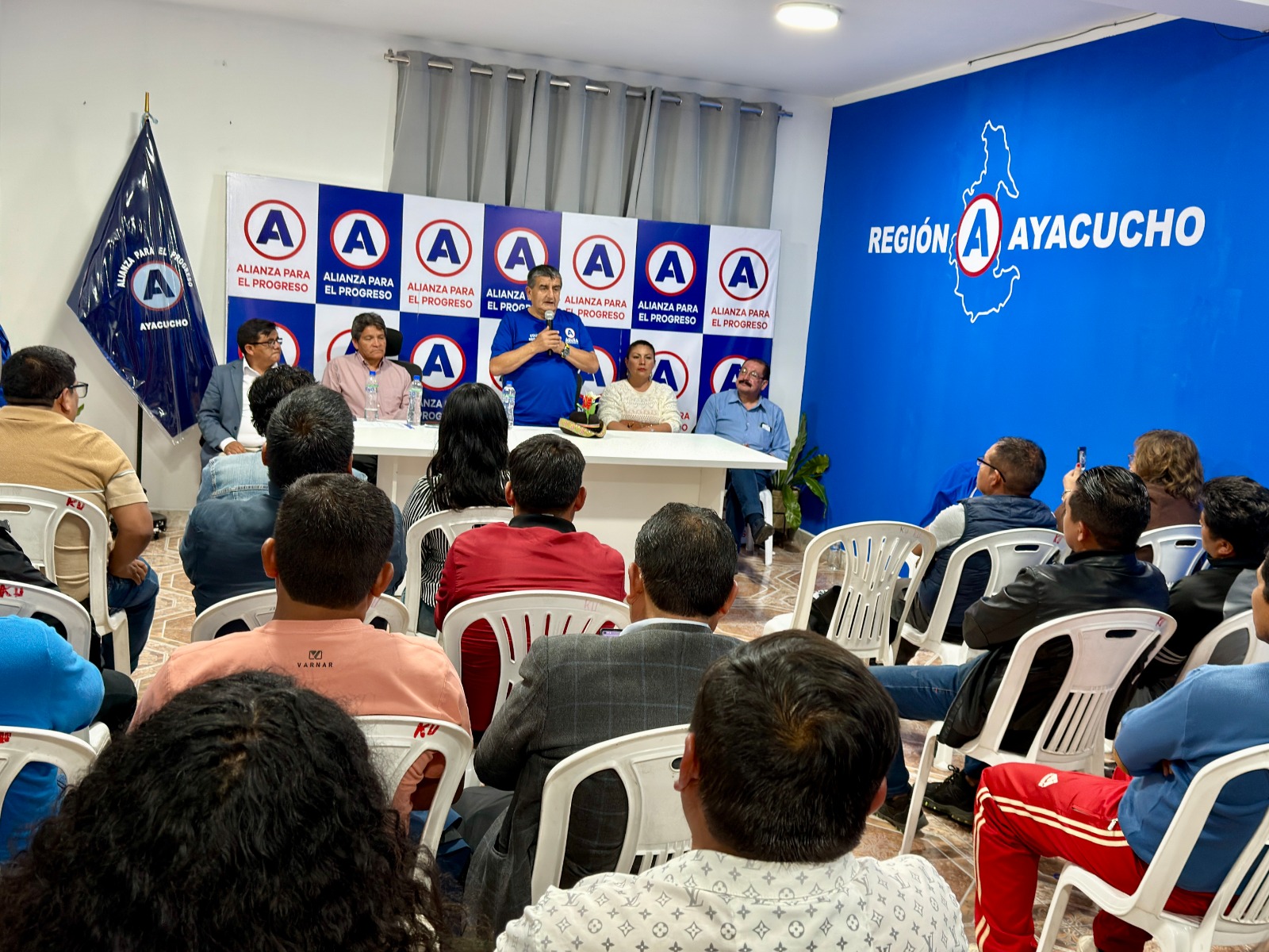 Acuña y Alianza para el Progreso toman Ayacucho